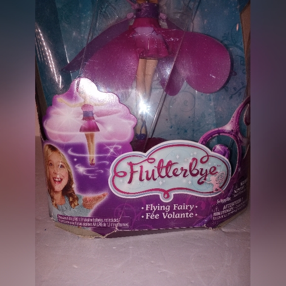 Flutterbye Flying Fairy Pink Hair Purple Pink WIngs Spin Master -RETIRED - Picture 7 of 9